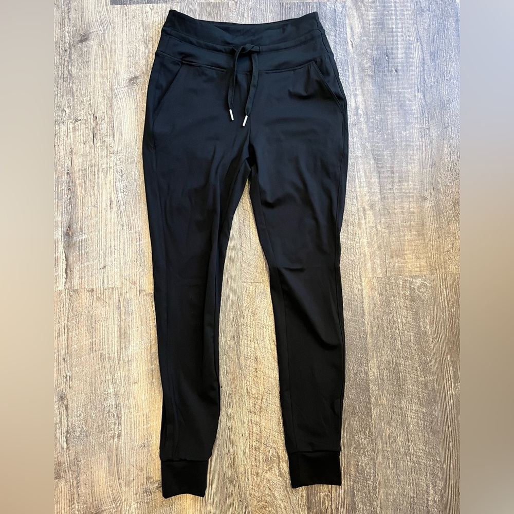 Halara Joggers